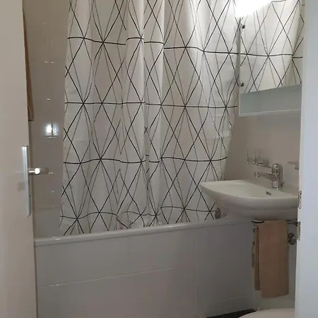 Appartement/studio Centre *